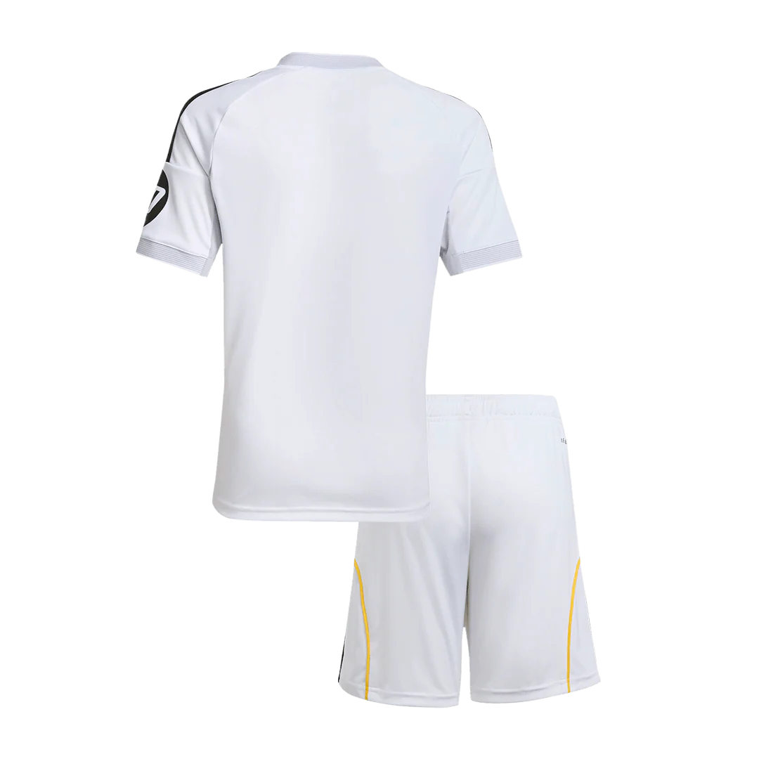 REAL MADRID MAILLOT + SHORT DOMICILE 2025/26 ENFANT